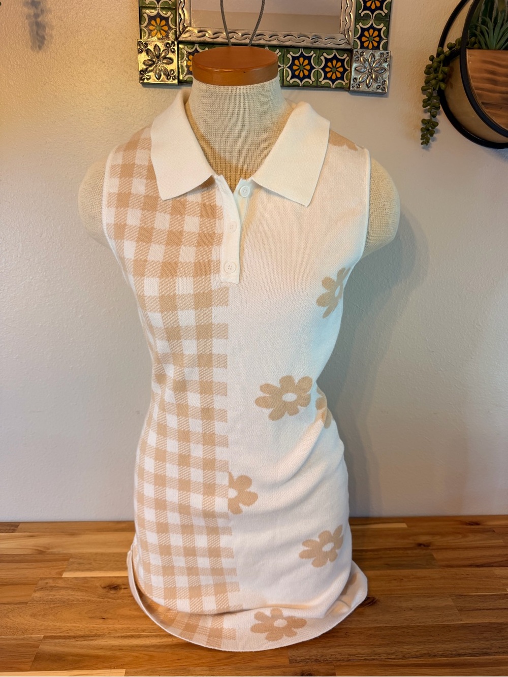 Lane 201 Split Gingham Daisy Knit Polo Dress